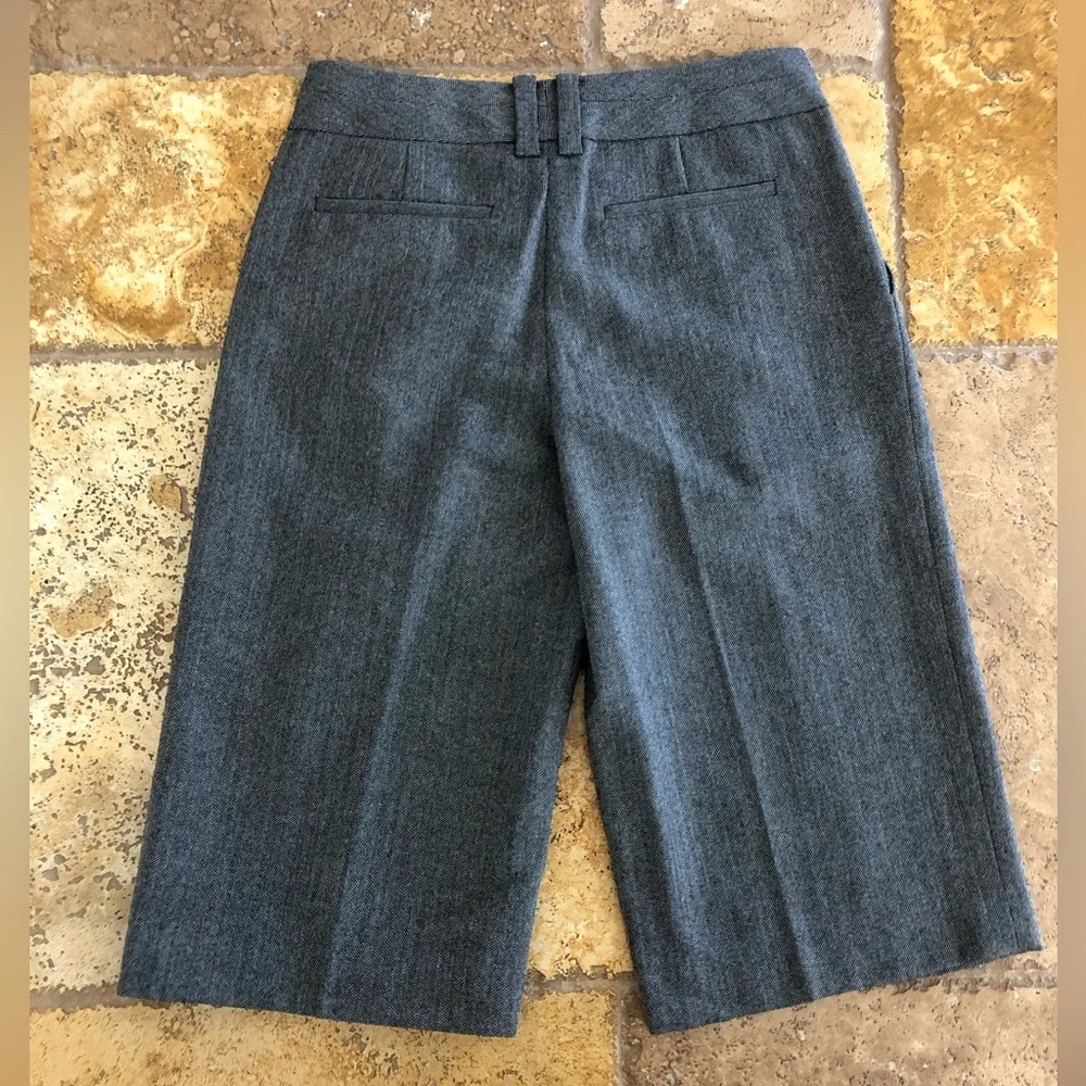 BANANA REPUBLIC - NWT WOOL BERMUDA SHORTS + MARTIN FIT/WOMENS SIZE 8